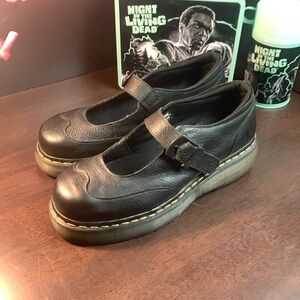 Ladies size 10 DR MARTENS MARYJANE’S